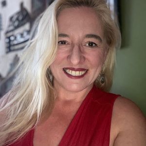 Meet your Posher, Frances